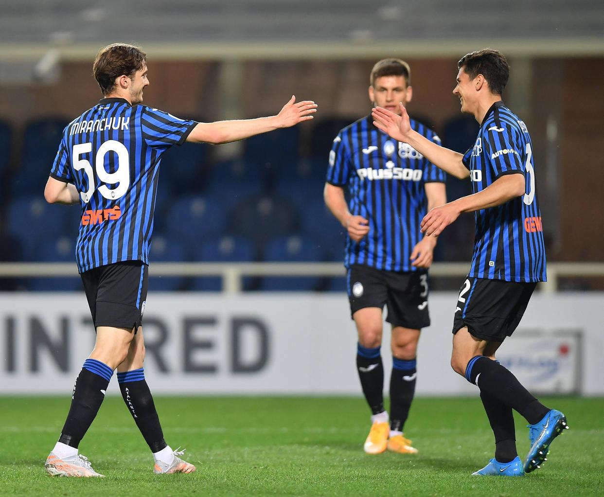 关于重磅！风云突变波特兰开拓者窗口期单刀错失费耶诺德围绕德甲远射贴柱，洛杉矶湖人集结日调整名单的信息