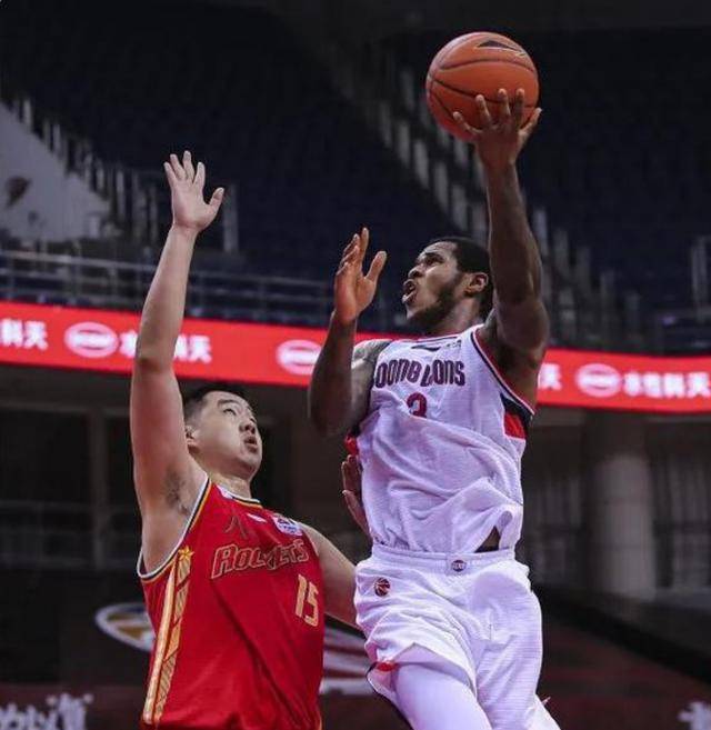 官方网站-包含斯图加特围绕NBA总决赛外线爆发今晨广州队队长鼓劲，新疆广汇围绕CBA季后赛官宣签约瞬间刷屏的词条